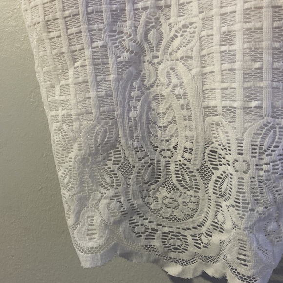 (SOLD) REVAMPED White Spaghetti Strap Lace Tank Top - Picture 4 of 4